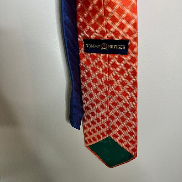Tommy Hilfiger orange and blue diamond pattern print men's tie - Picture 3 of 5